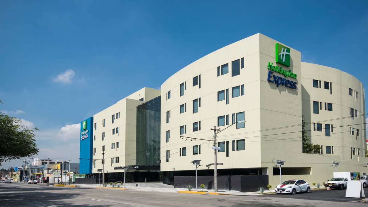 Holiday Inn Express Mexico Aeropuerto by IHG — 3