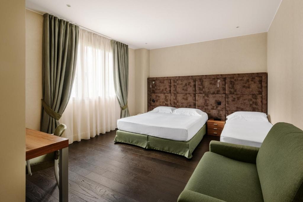 Hotel Cora — 2