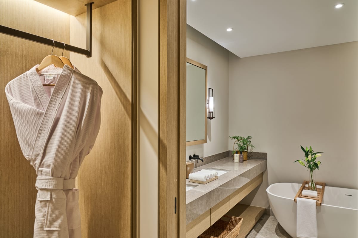 Hawar Beach Hotel — 4
