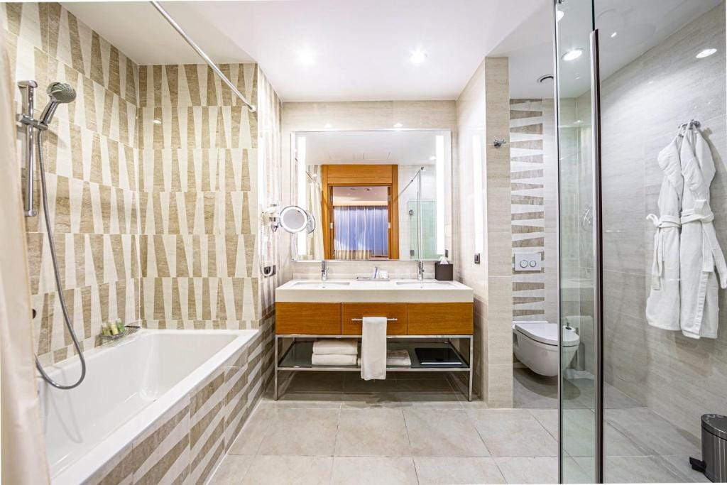 Holiday Inn Baku by IHG — 3