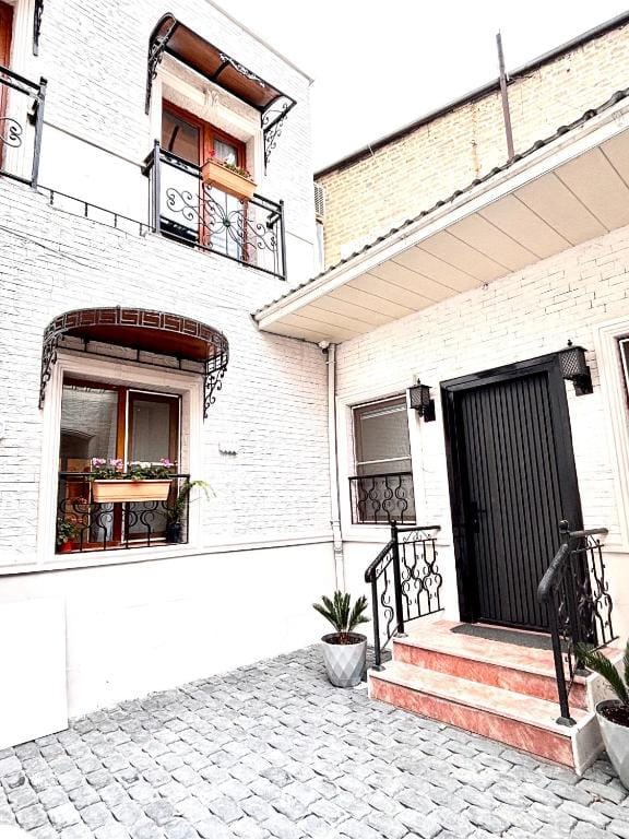 JM Central Boutique Hotel — 5