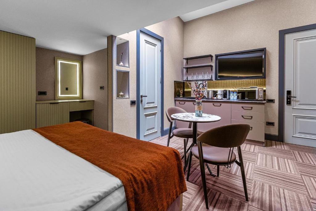 Nizami Central Park Hotel — 3
