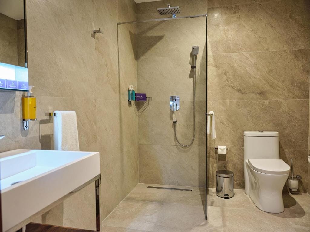 The Central Point Hotel Baku — 3