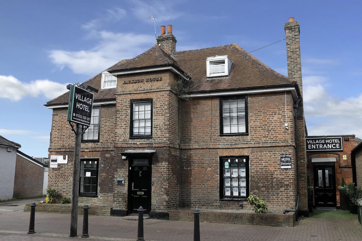 Bexley Village Hotel — 3