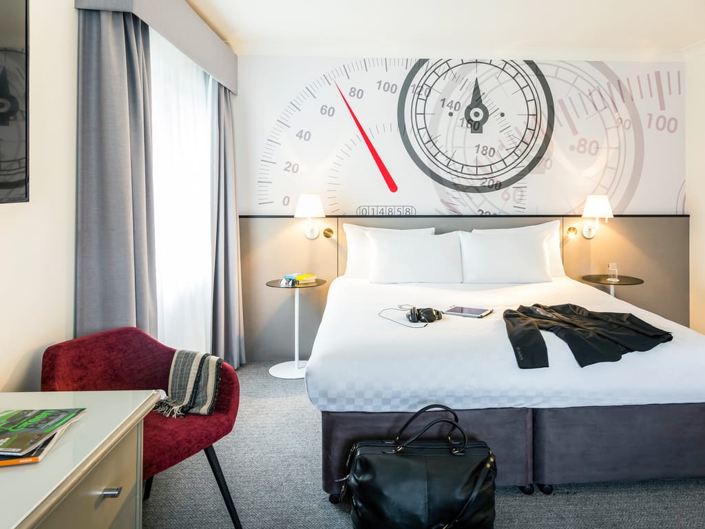 Mercure Dartford Brands Hatch Hotel & Spa — 2