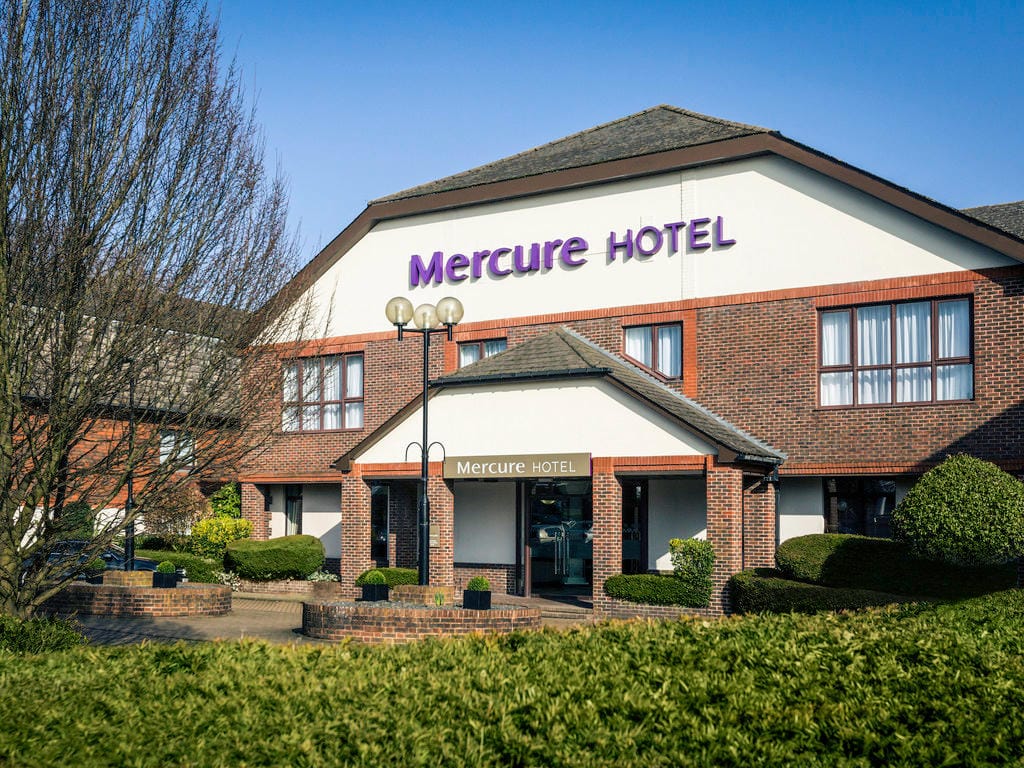 Mercure Dartford Brands Hatch Hotel & Spa — 3