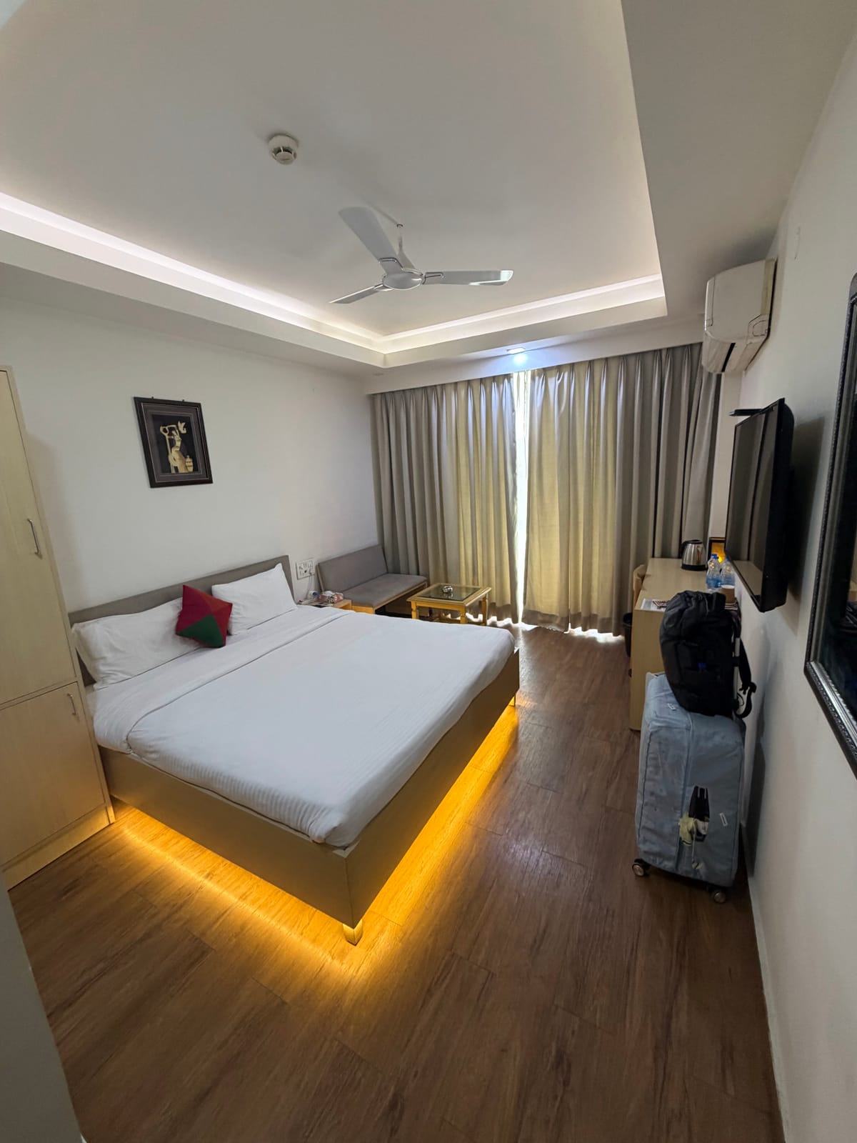 Le Grand Regency — 3