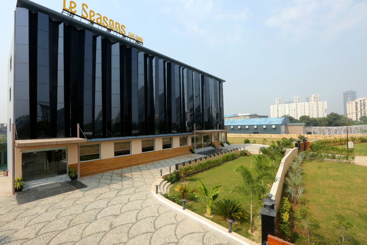 Le Seasons Park