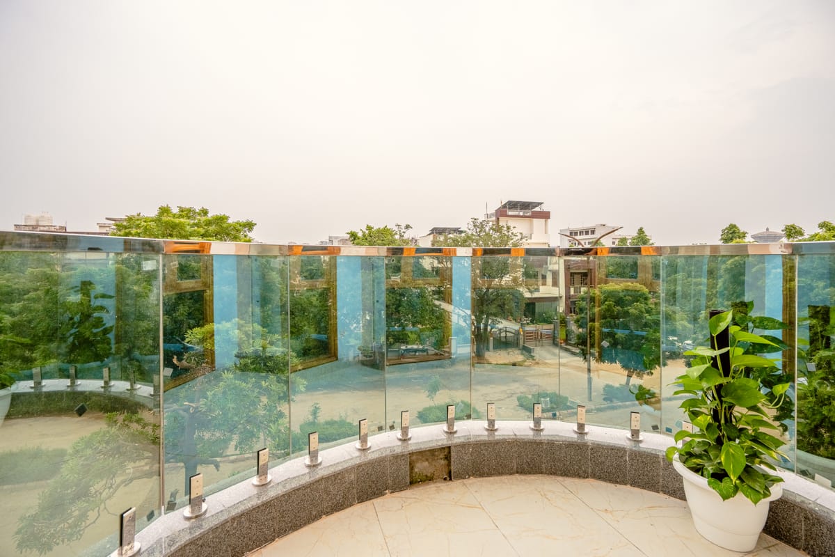 Lime Tree Hotels Near India Expo Mart Greater Noida
