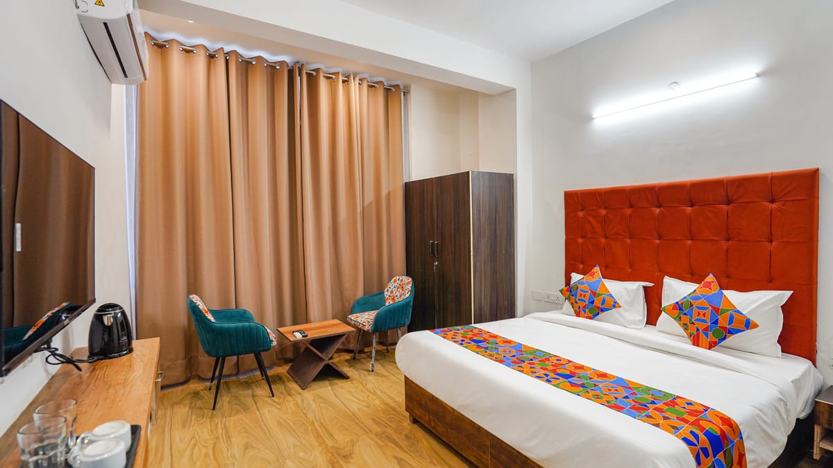Saffron Inn — 3