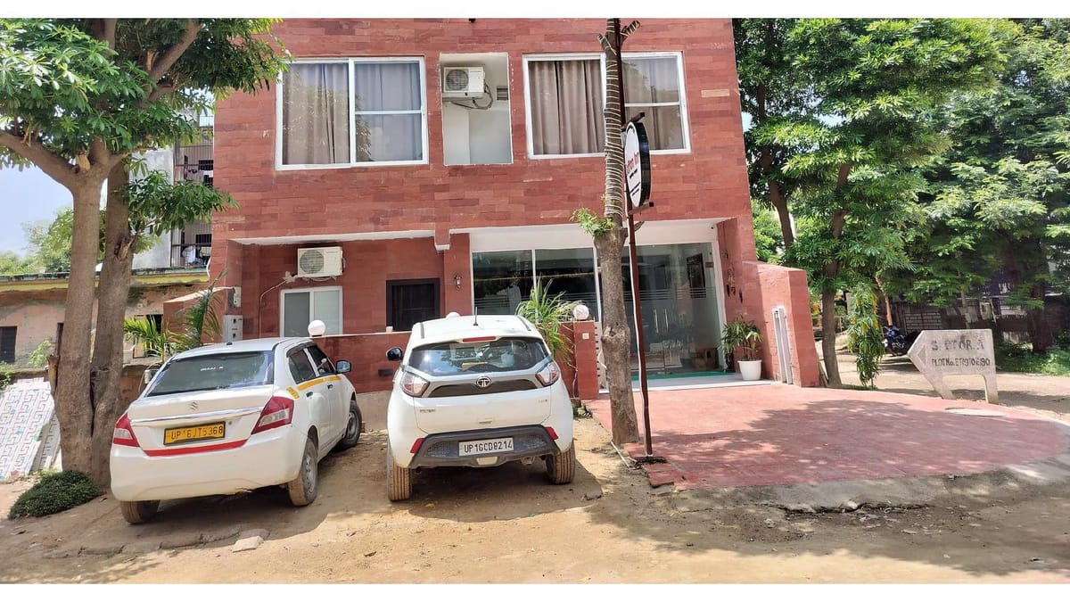 Saffron Inn — 4