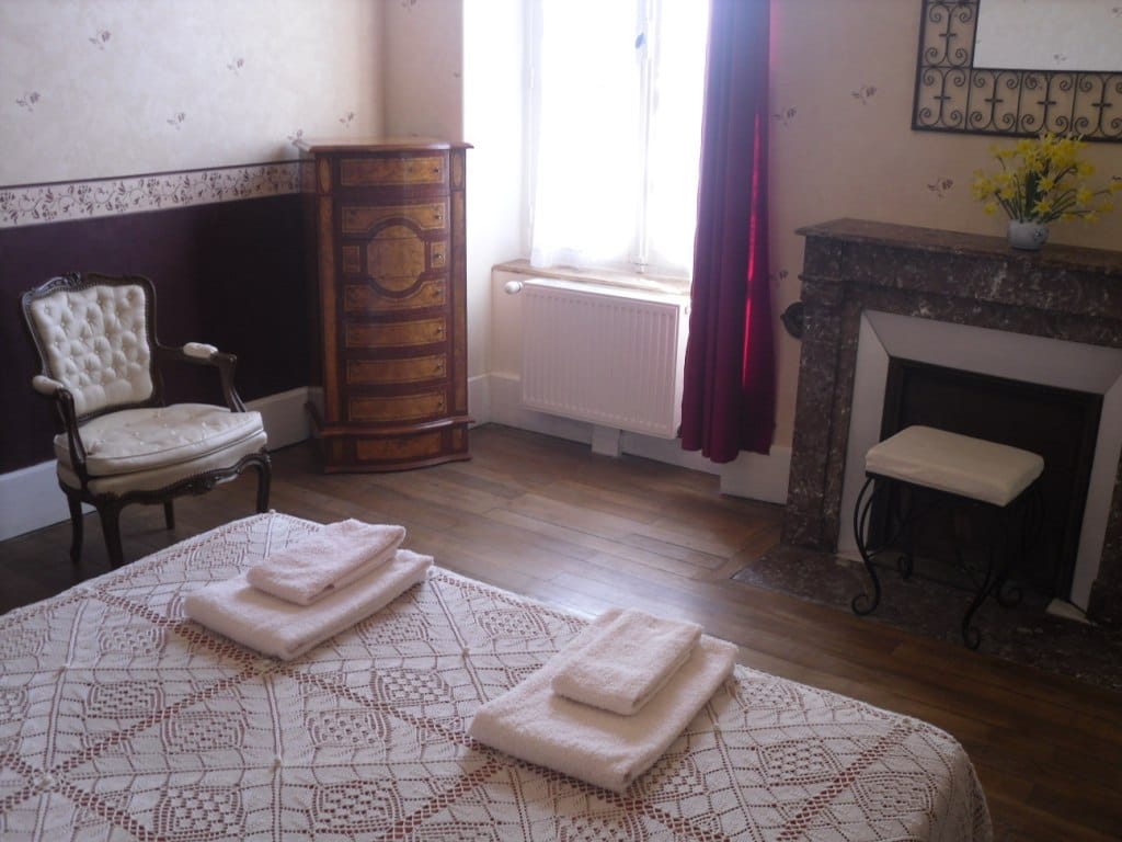 CHAMBRE D'HOTE DE CHAMPENDU - 3 épis Gîte de France — 5