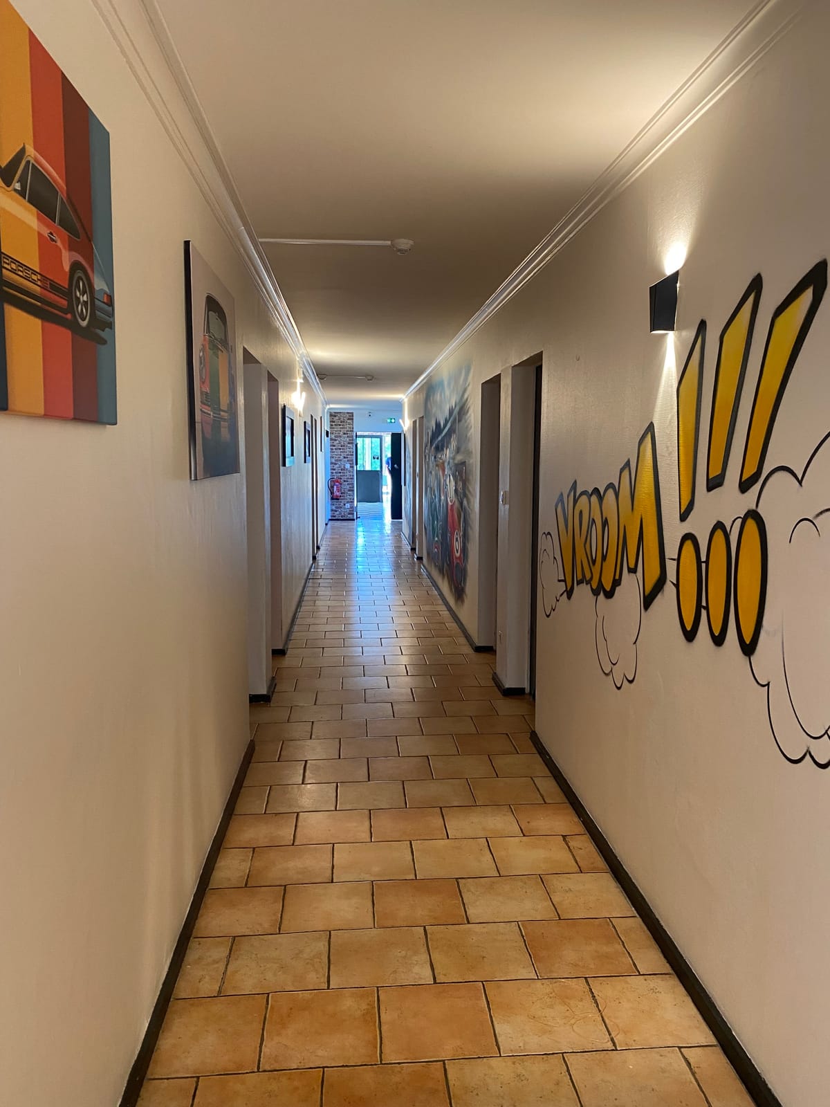 ENZO HOTEL NEVERS — 4