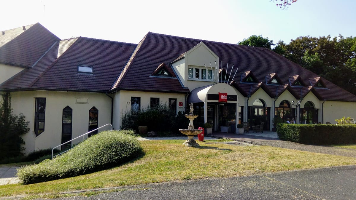ibis Nevers — 3