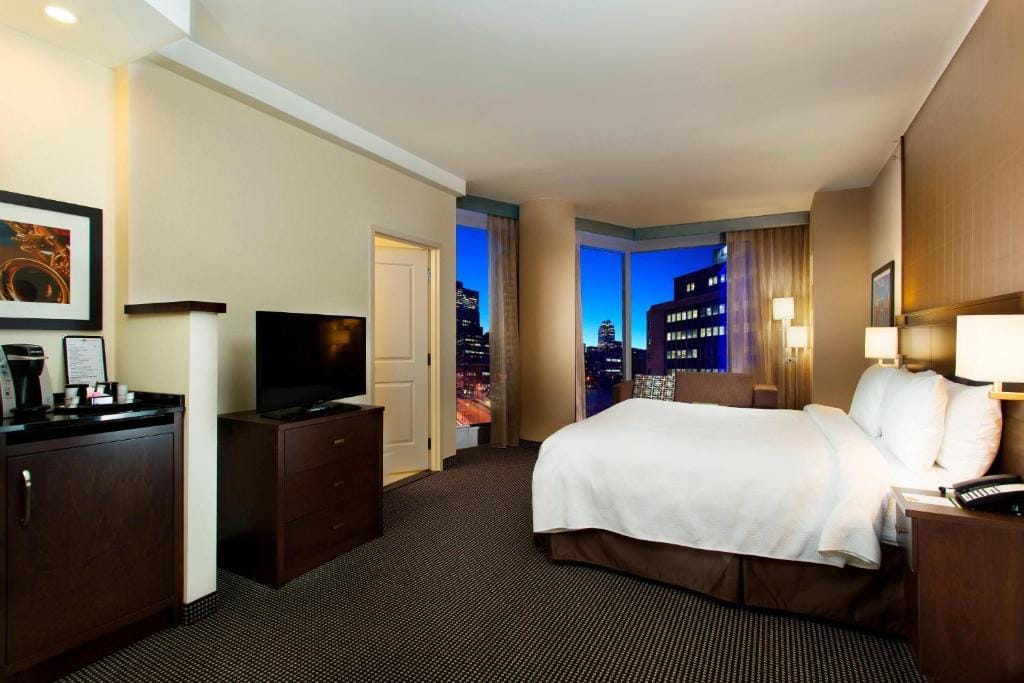 Courtyard par Marriott Montréal Centre-ville — 2