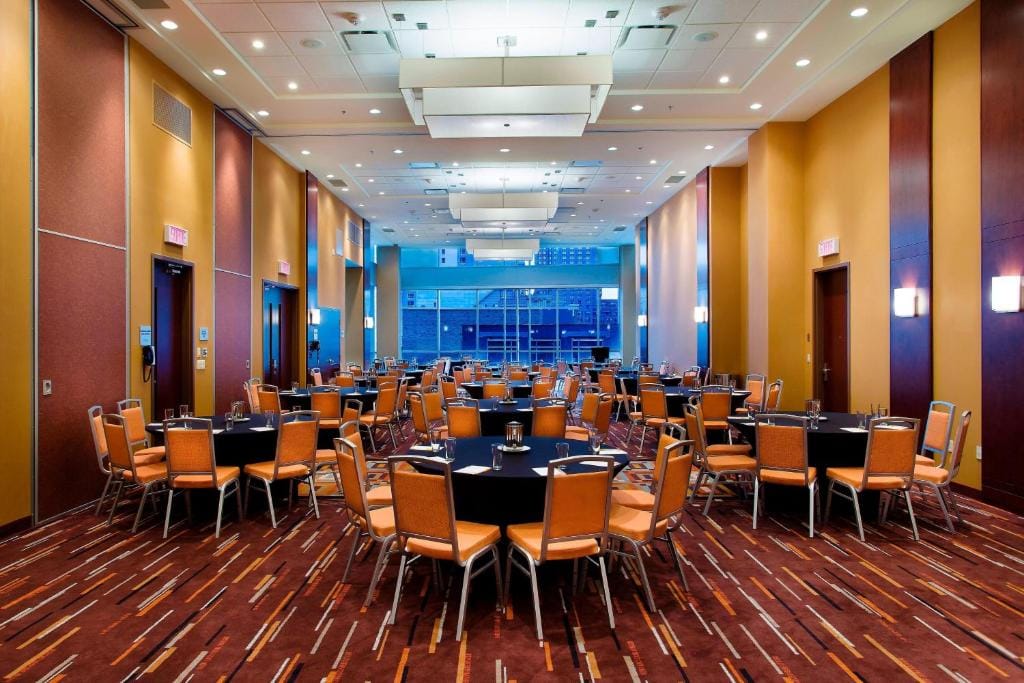 Courtyard par Marriott Montréal Centre-ville — 5
