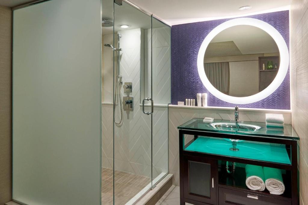 Fairfield Inn by Marriott Montreal Downtown — 3