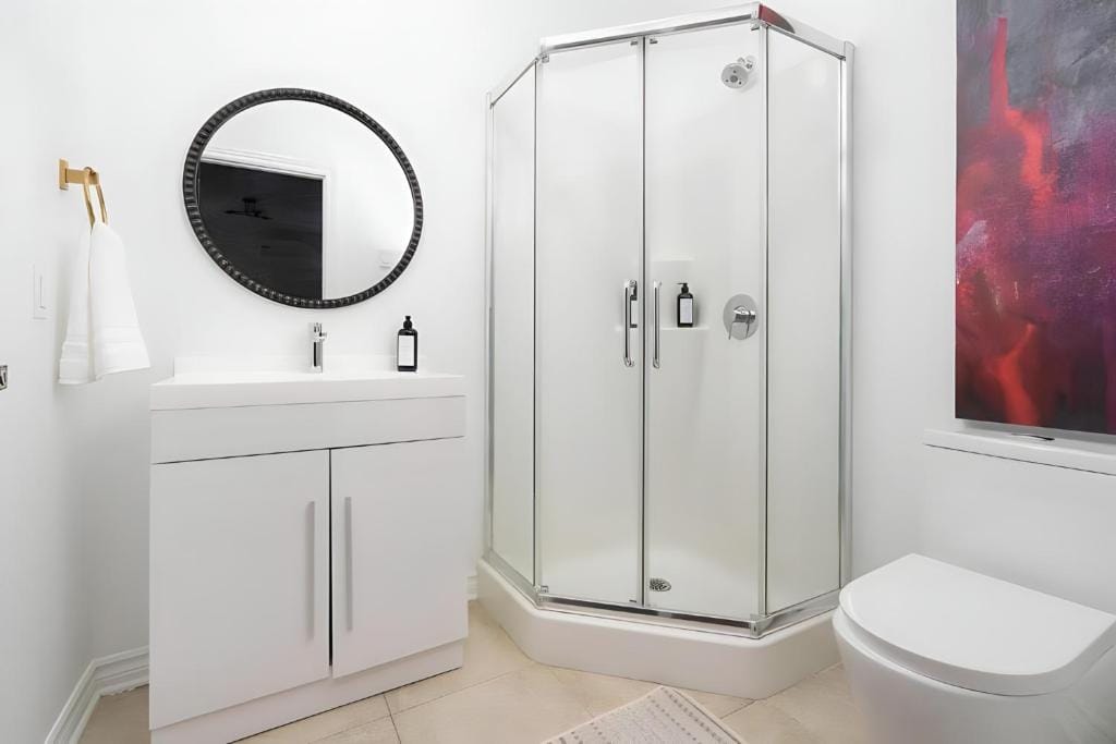 Kozy Stays Drummond Modern apartments — 3