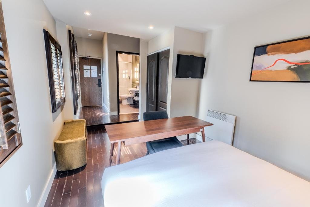 Self Check-In Boutique Hotel - Quartier latin - Room 203 — 5