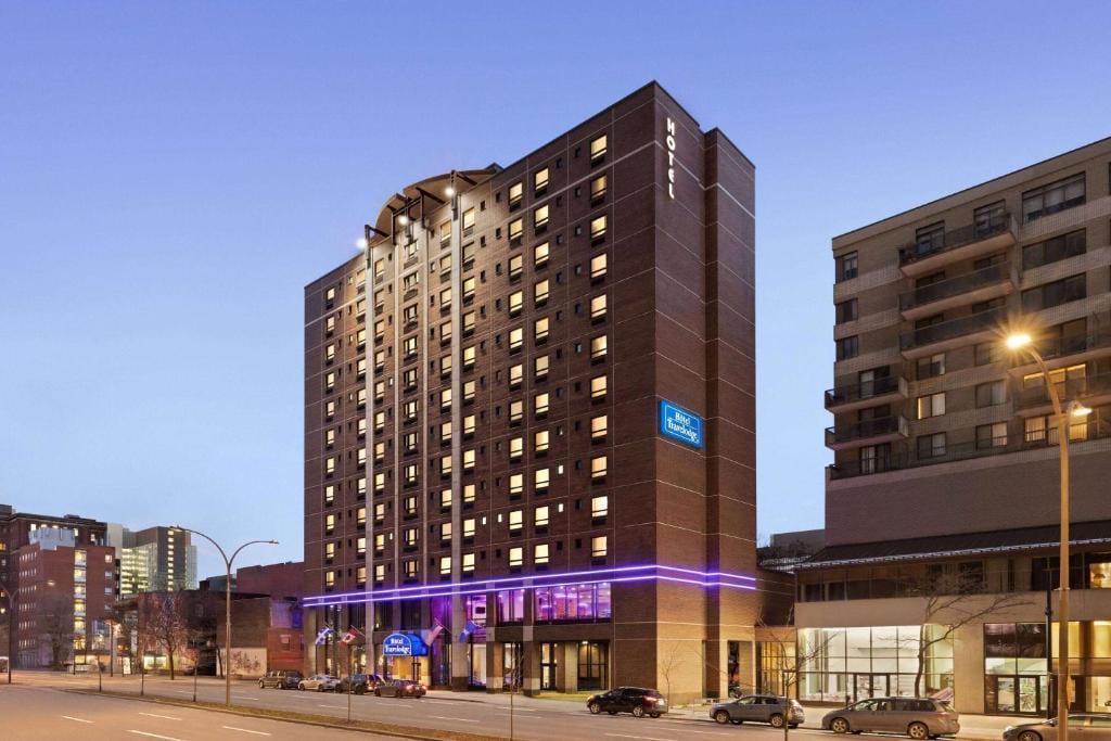 Travelodge by Wyndham Montreal Centre — 4