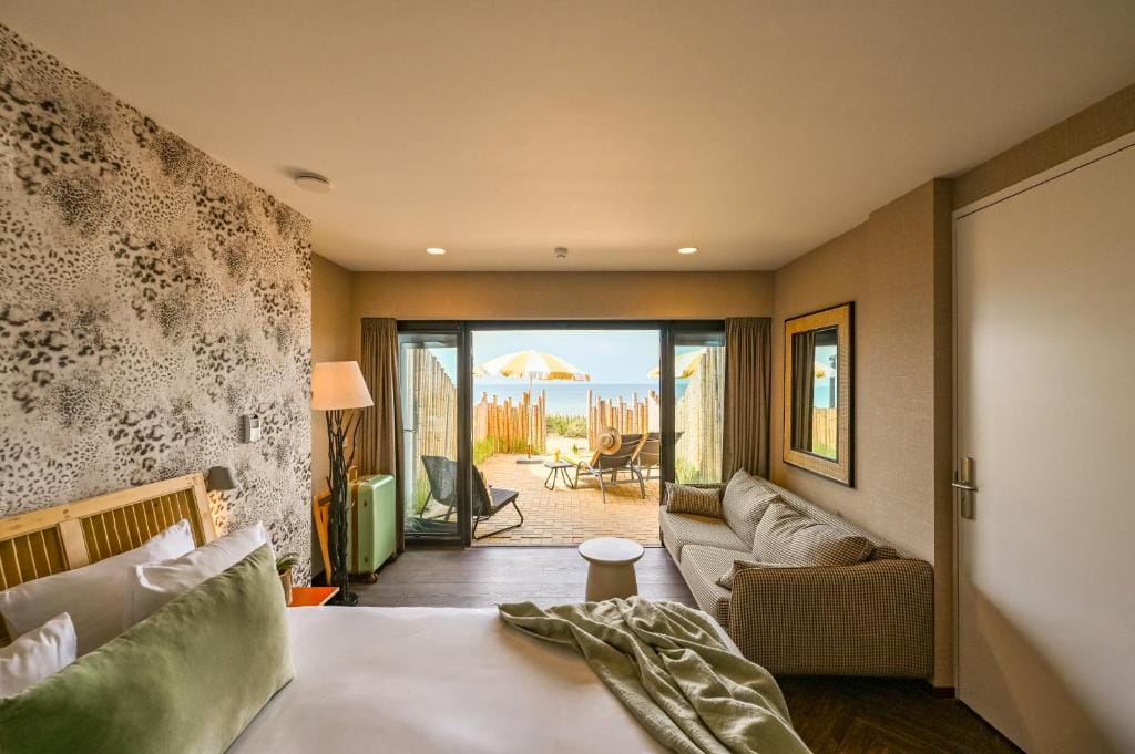 Beachhouse Hotel — 2