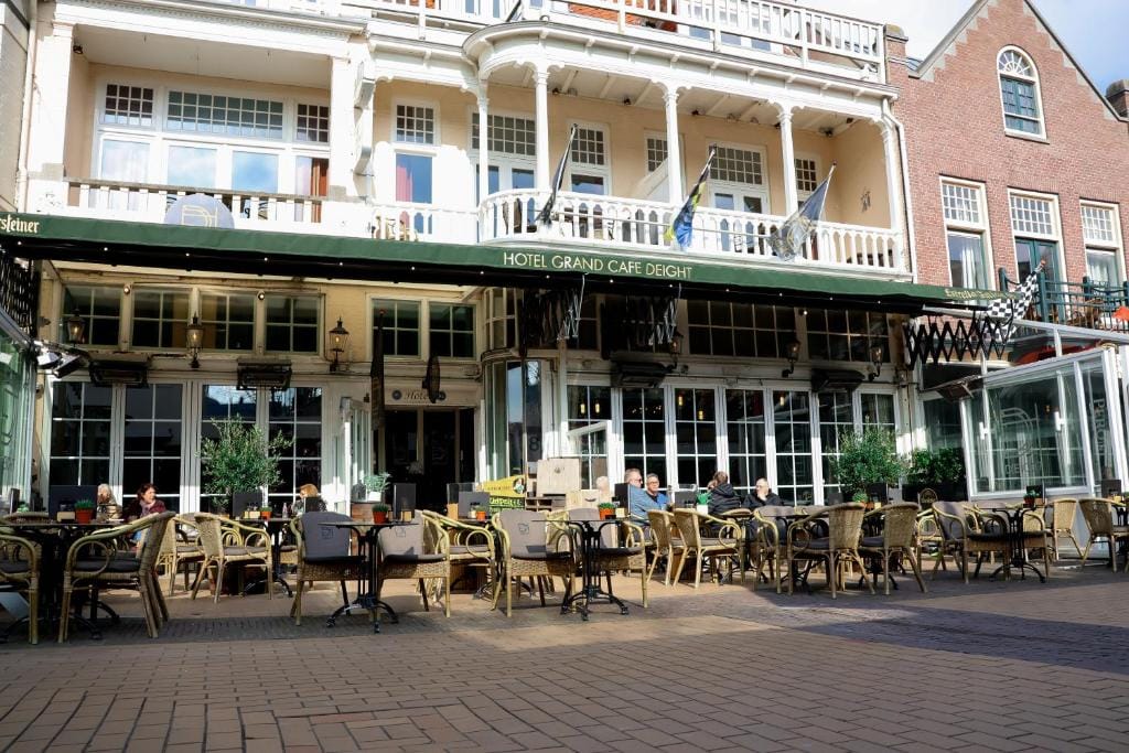 Hotel Grand Cafe Deight — 4