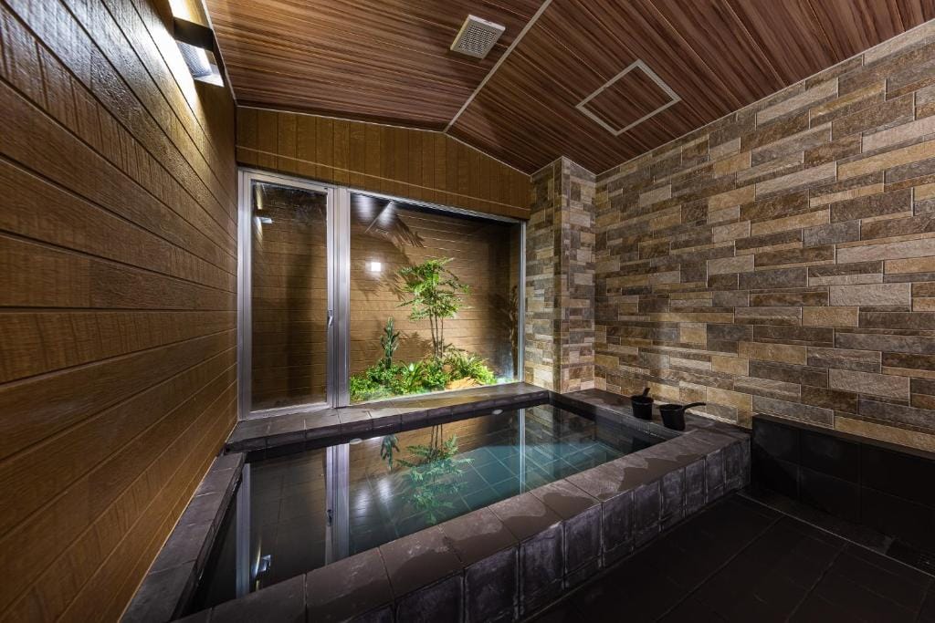 Almeria Hotel Yamanakako アルメリアホテル山中湖 — 4