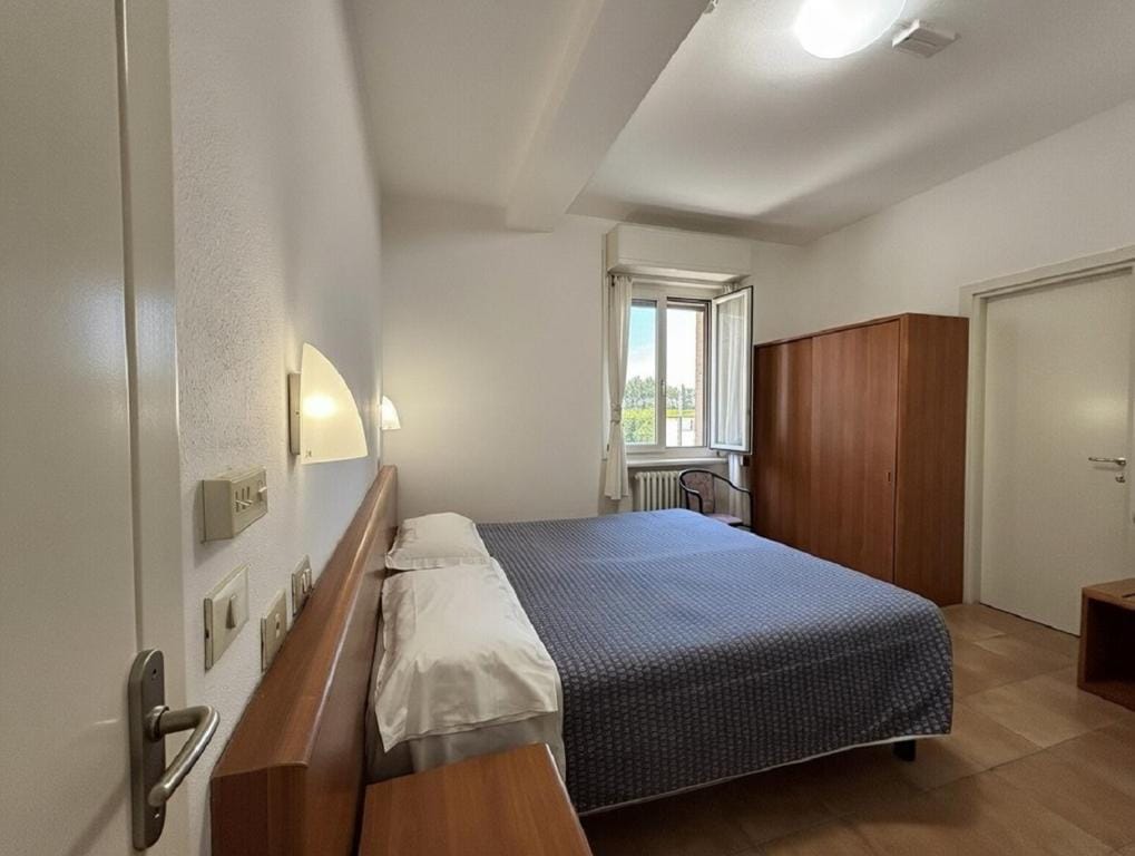 Hotel Serena — 2