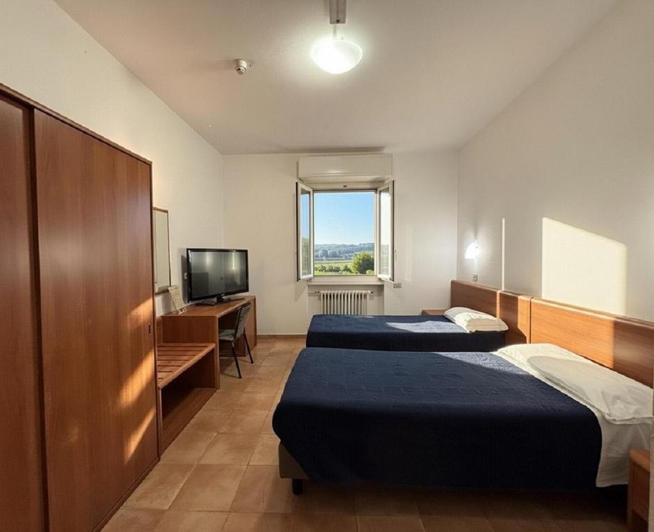 Hotel Serena — 5