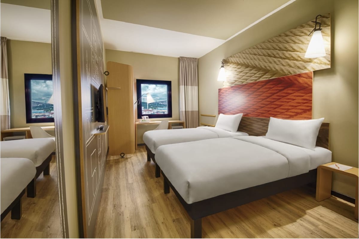 Ibis Istanbul Tuzla Hotel — 2