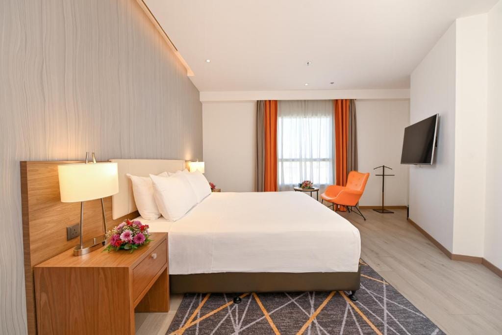 Clarion Hotel Jeddah Airport — 4