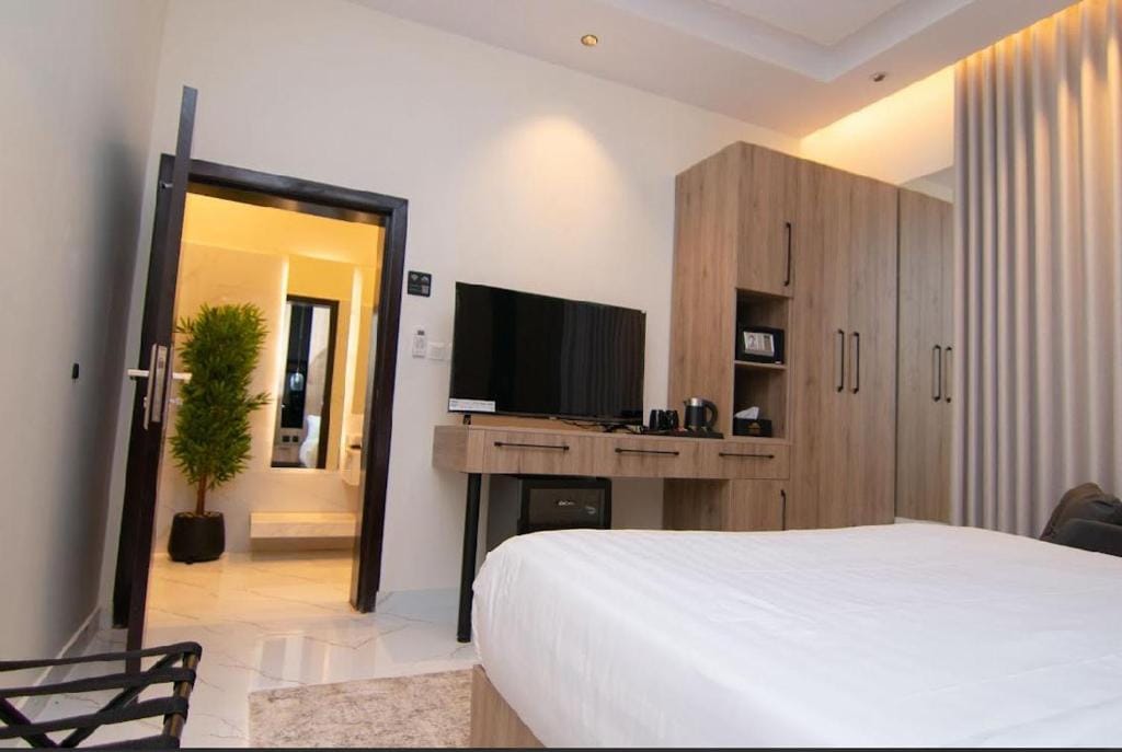 Princess House — 5