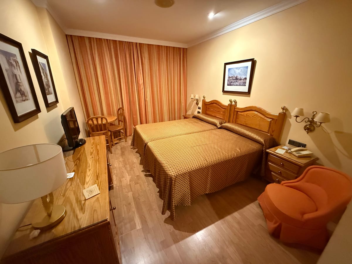 Hotel La Cueva Park