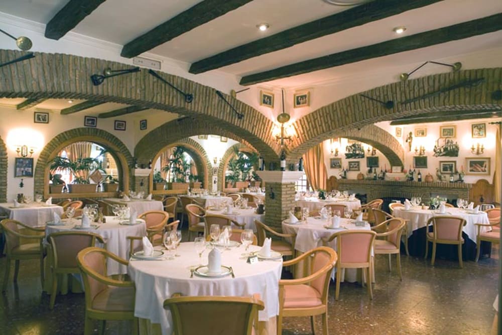 Hotel La Cueva Park — 3