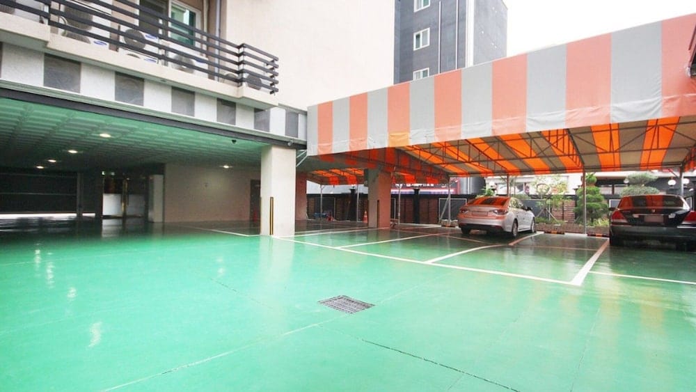 From H Rubens Hotel Mokpo Pyeonghwa Square — 5