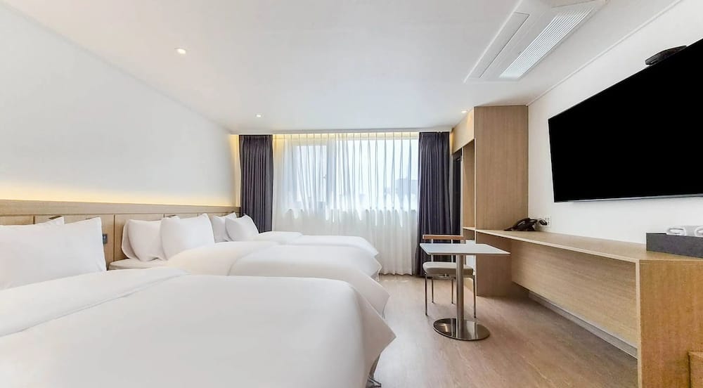 Mokpo Place Hotel — 2