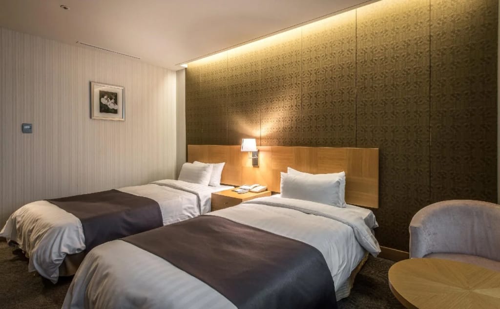 Shangria Hotel — 3