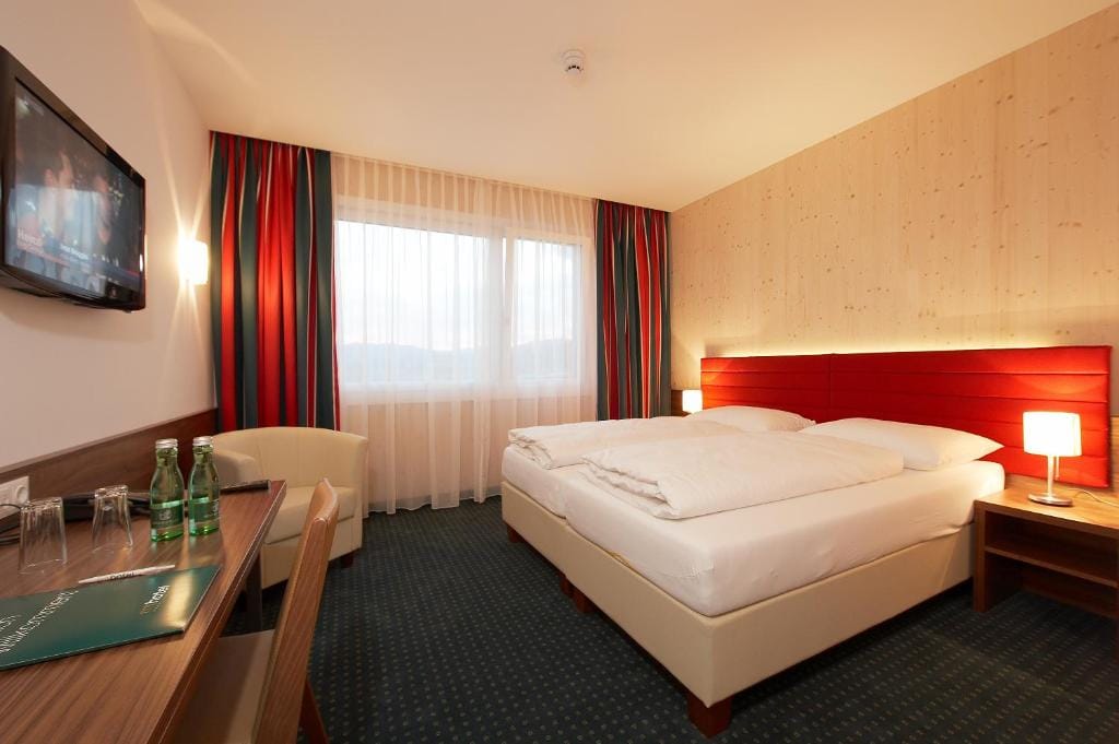 MT Hotel — 2