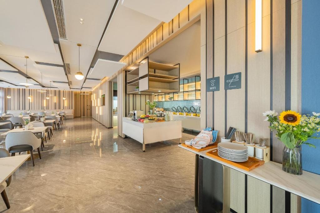 Atour Hotel Shanghai Jiading Juyuan Wisdom Center — 3