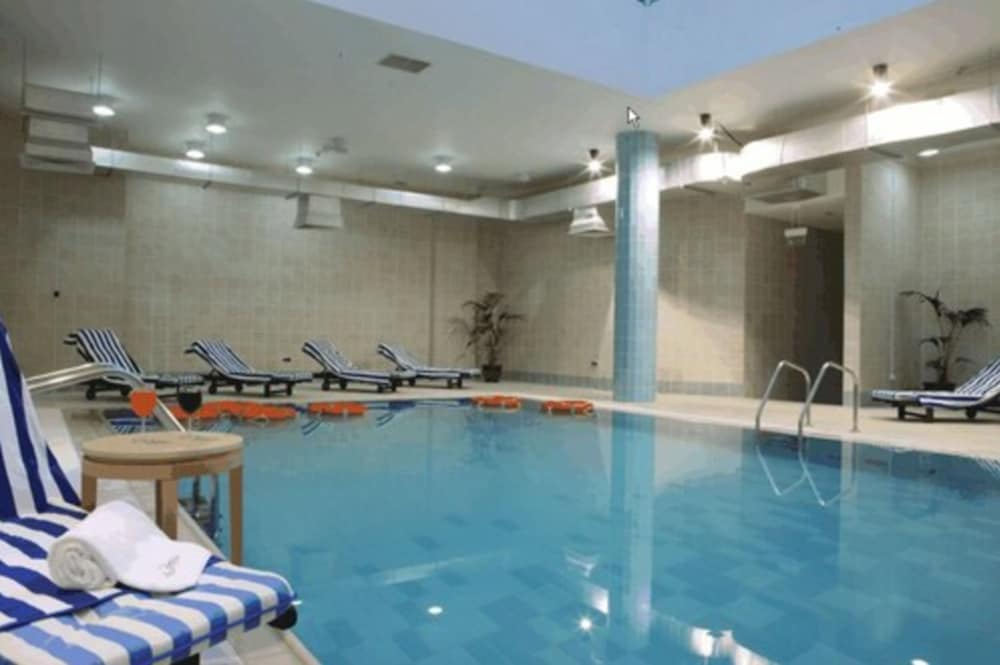 LE ARABIA HOTEL APARTMENT LLC