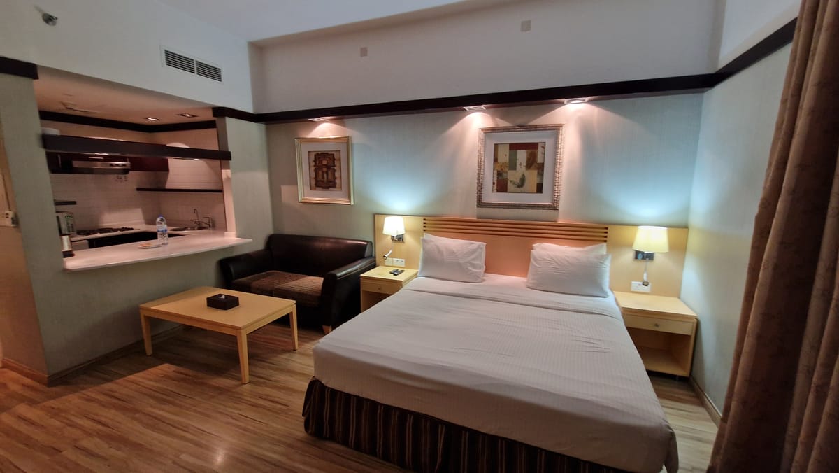 LE ARABIA HOTEL APARTMENT LLC — 2