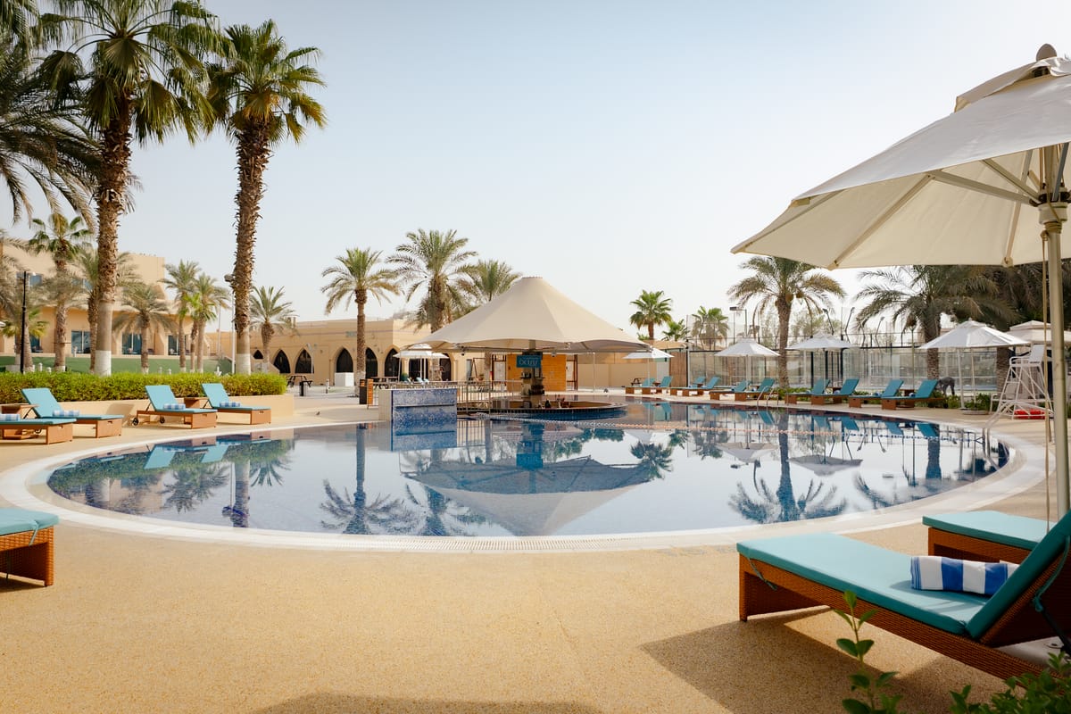 Metropolitan Al Mafraq Hotel