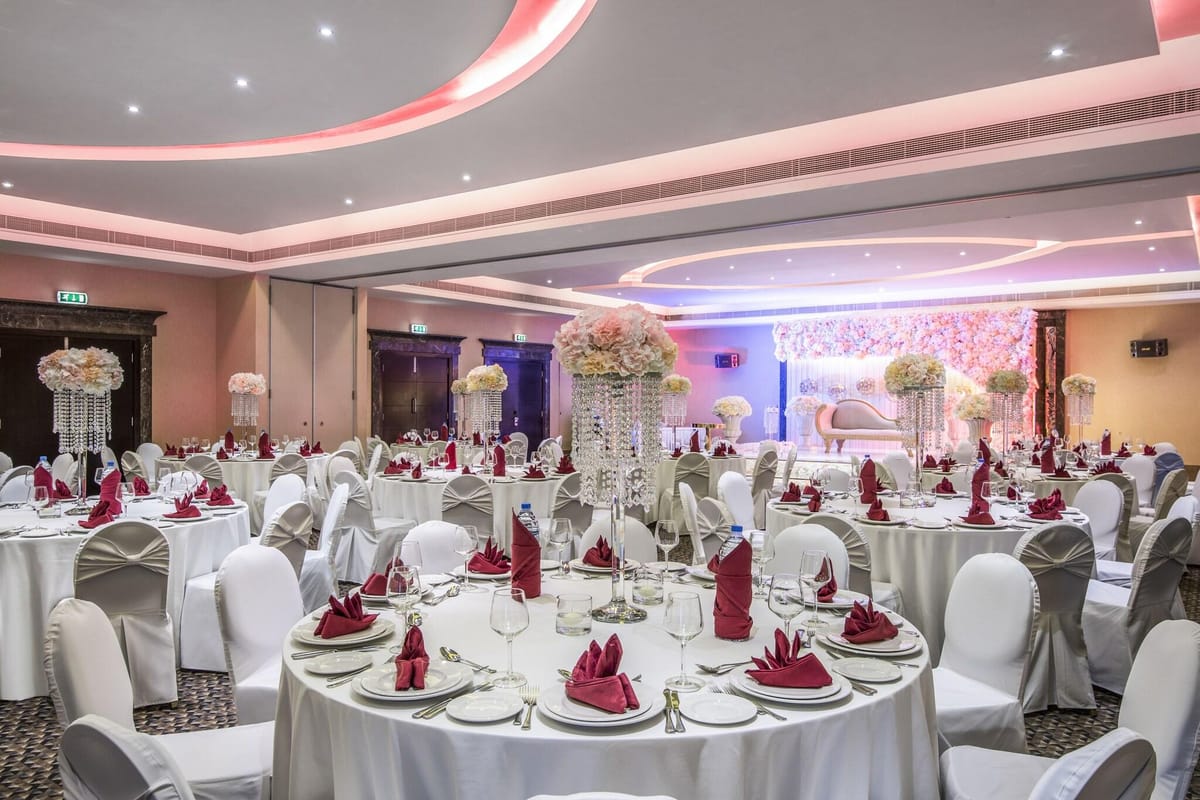 Metropolitan Al Mafraq Hotel — 5