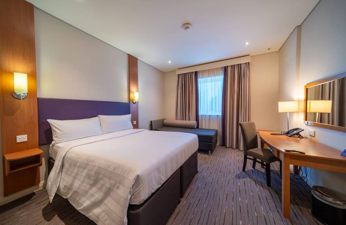 Premier Inn Abu Dhabi Capital Centre Hotel — 5
